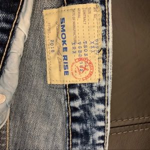 Adult or teen men distressed denim skinny shorts